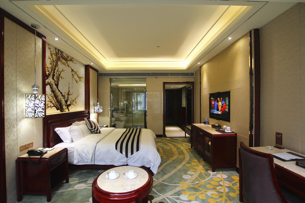 Jin Long Wan Hao Hotel Wuzhou Exteriör bild